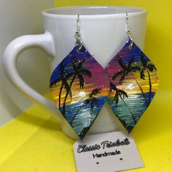 Seascape genuine leather hand painted earrings - Picture 2 of 3